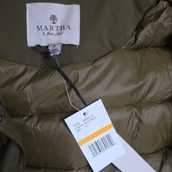 ✨️NWT Martha Stewart ✨️Olive Coat with Faux Fur Hood - Picture 3 of 4